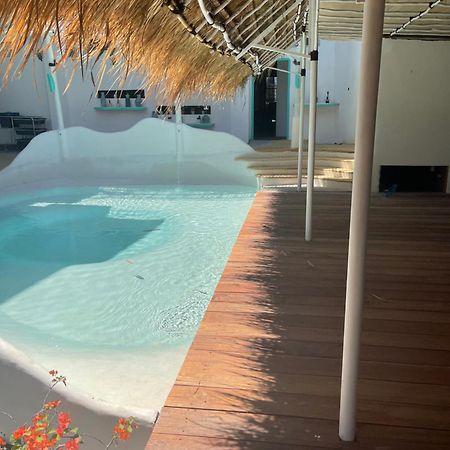 Tanawu Airport Hotel Lombok 프라야 외부 사진
